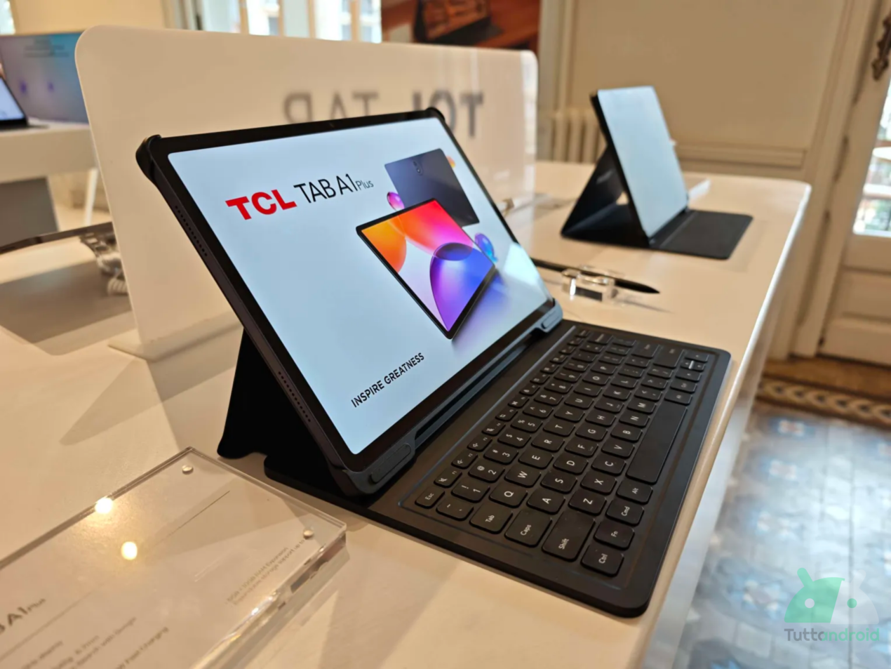 TCL presenta i nuovi tablet al MWC 2026: Note A1 NXTPAPER e TAB A1 Plus