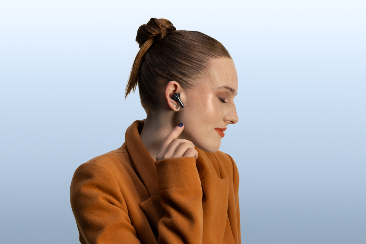 Motorola presenta Moto Buds 2 e 2 Plus: cancellazione del rumore avanzata e 48 ore di autonomia