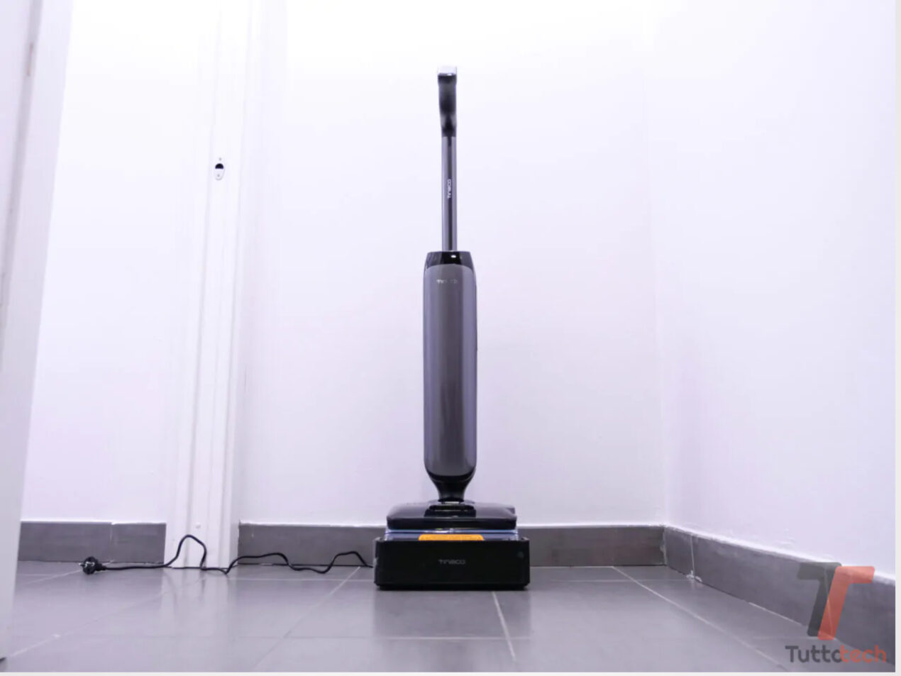 Tineco Floor One S9: la lavapavimenti a vapore da 160°C scende di 130€ su Amazon