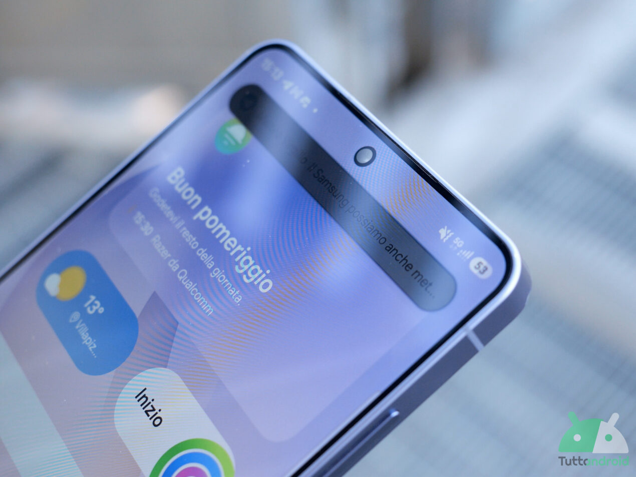 Pare che Samsung possa dotare l'intera gamma Galaxy S27 del Privacy Display