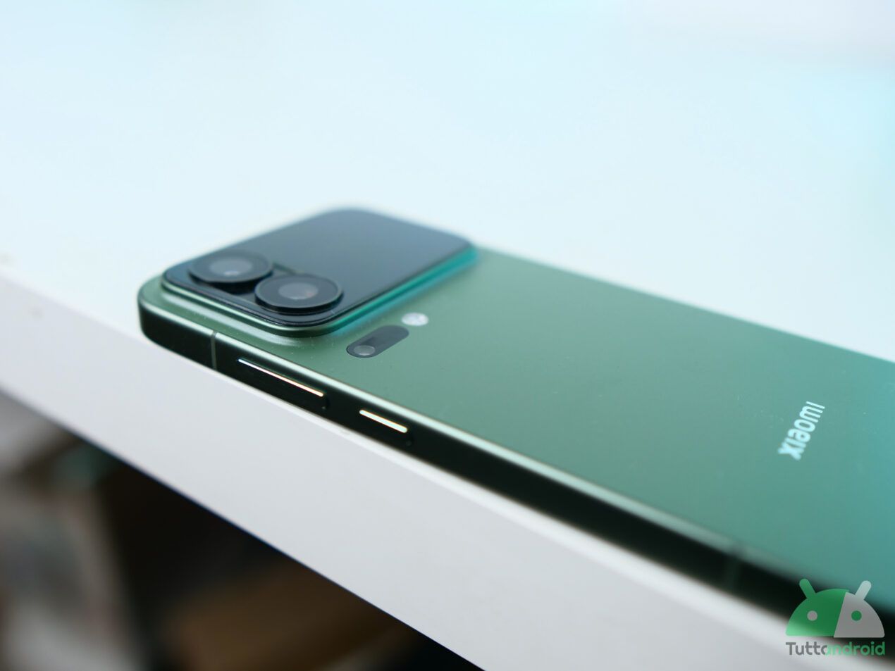 La serie Xiaomi 18 potrebbe essere lanciata in due fasi, un po' come iPhone 18