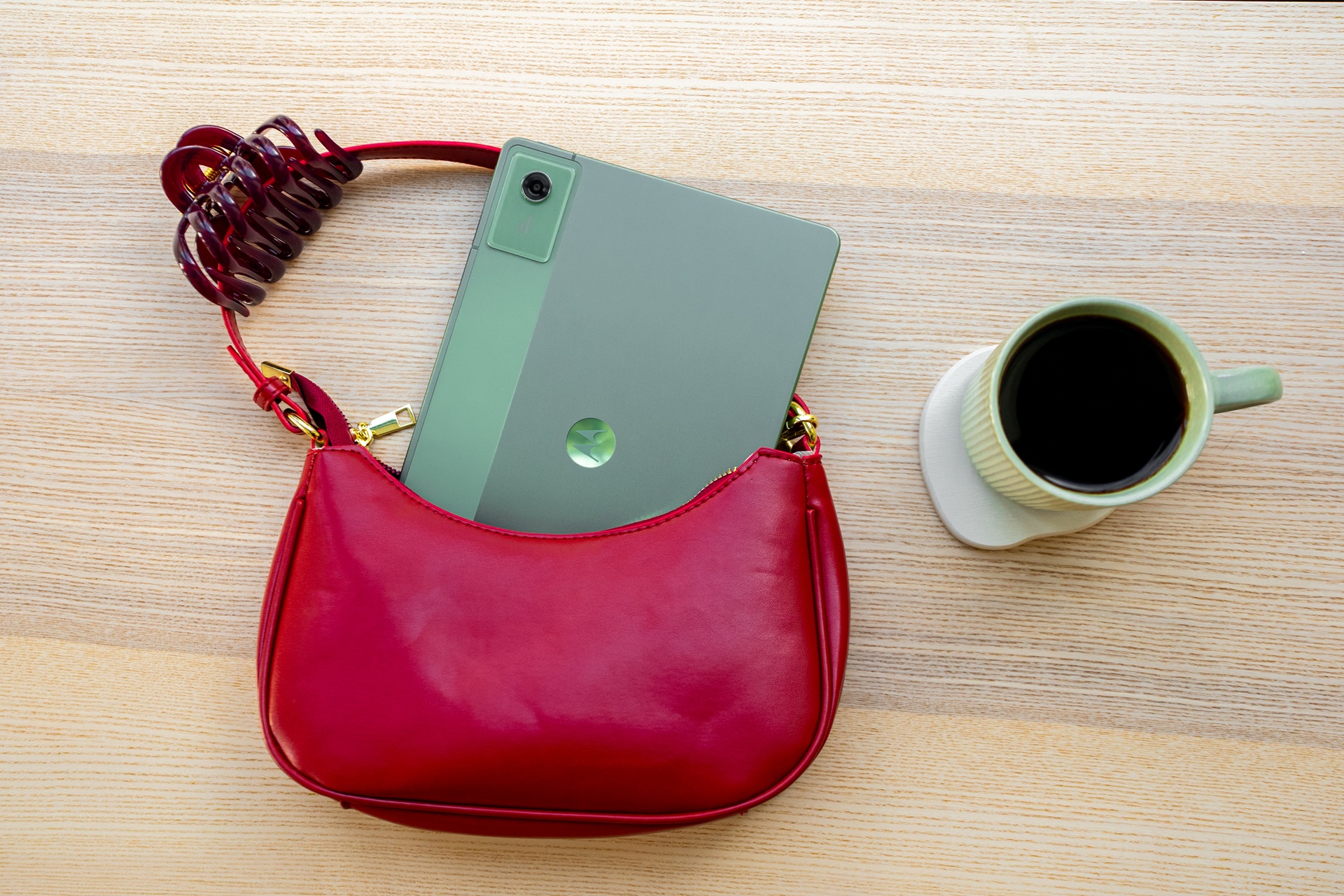 Motorola Moto Pad 2026 Lifestyle