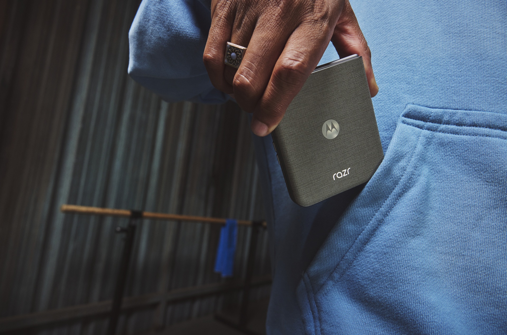 Motorola Razr 70 Lifestyle