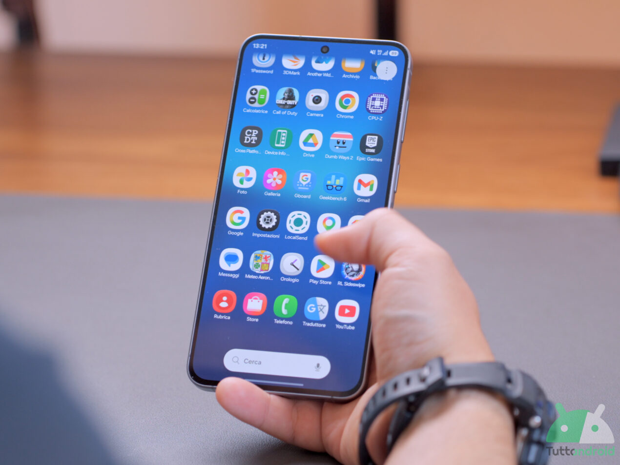 Samsung Galaxy A57 al minimo storico: il medio di gamma crolla a 294€ su eBay
