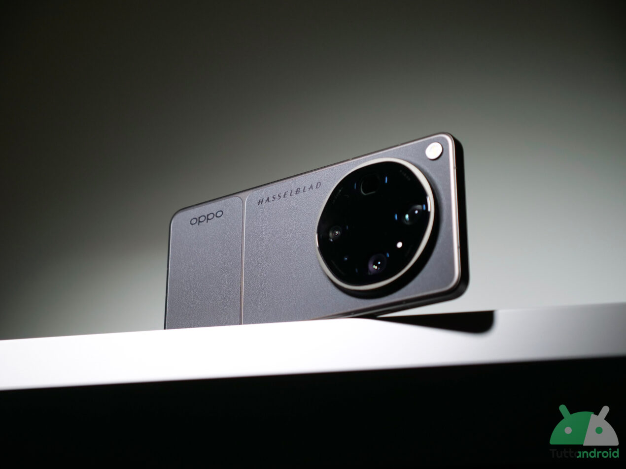 OPPO vuole alzare ancora l'asticella con Find X10 Ultra e Find X10 Pro Max