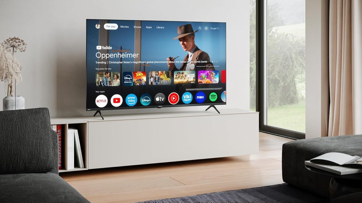 Offerta Amazon: Google TV Sharp QLED 4K scontata del 45% (Minimo Storico)