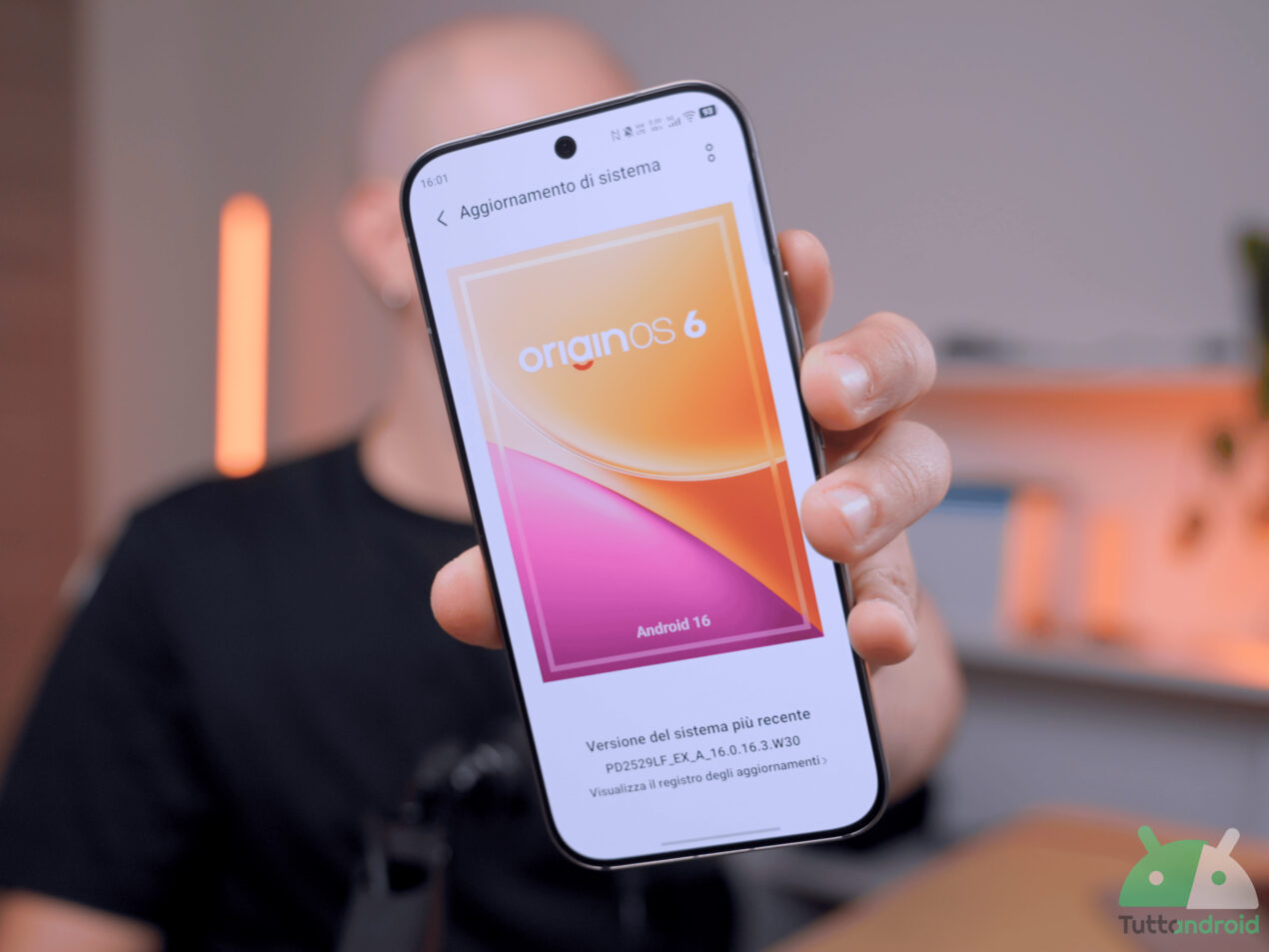 vivo V70 5G crolla su Amazon: teleobiettivo ZEISS da 50 MP, 4K a 60fps e doppio IP68/IP69 a 541€