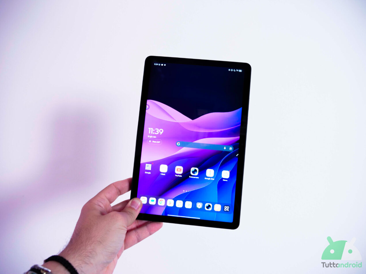 Recensione Lenovo ThinkTab X11: il tablet corazzato che osa fare le cose diversamente