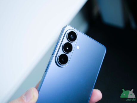 Samsung valuta un cambio di rotta nel design: nuovo indizio da nuove immagini