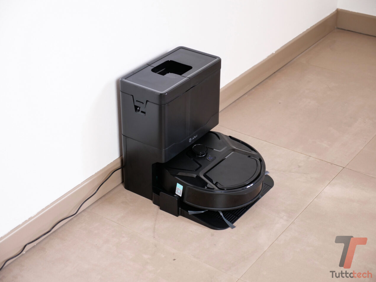 Recensione Lefant M210 Pro OMNI: il robot aspirapolvere compatto con rullo autopulente sotto i 400 euro