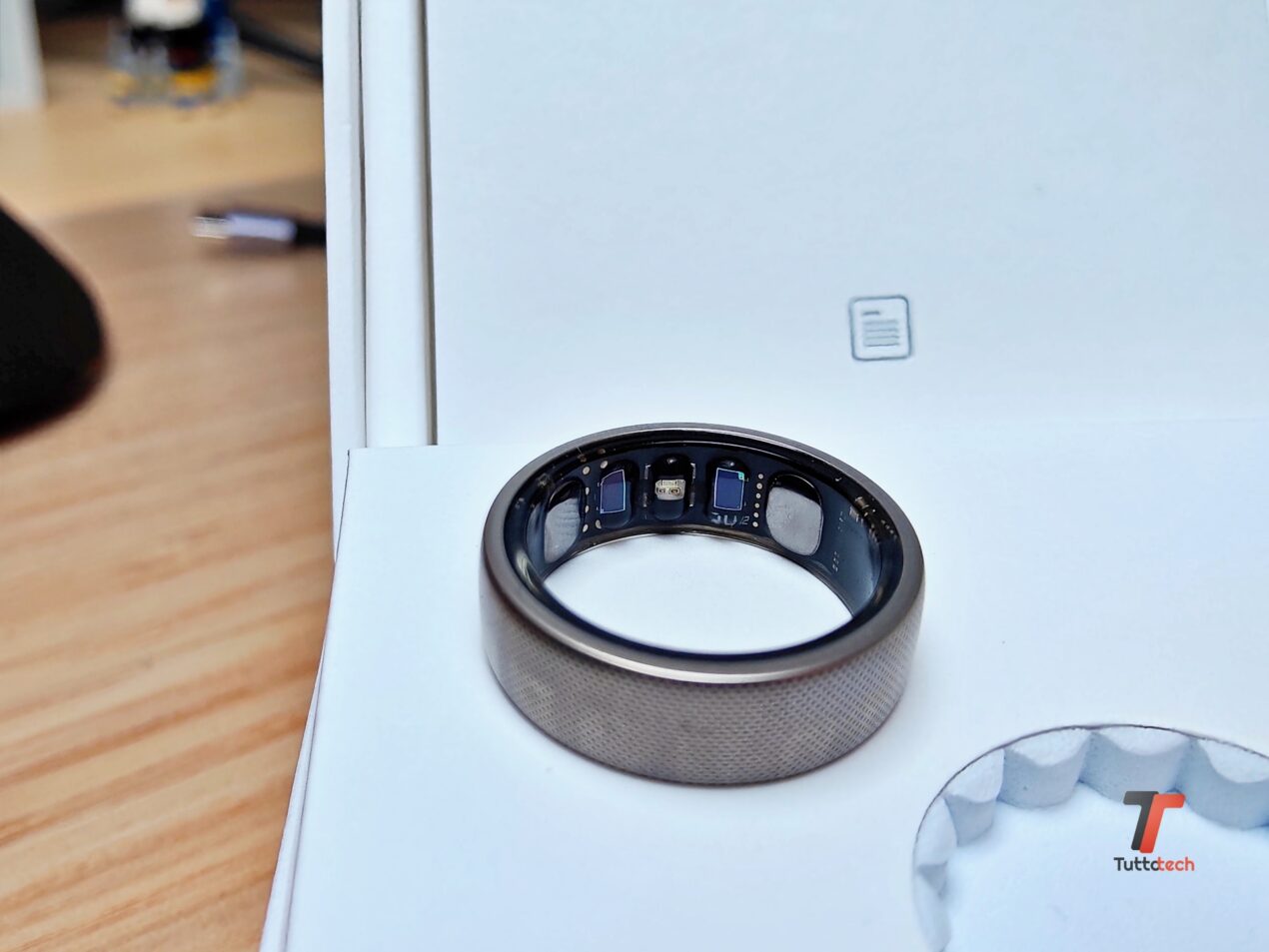 Il prossimo Amazfit Helio Ring potrebbe misurare composizione corporea ed ECG