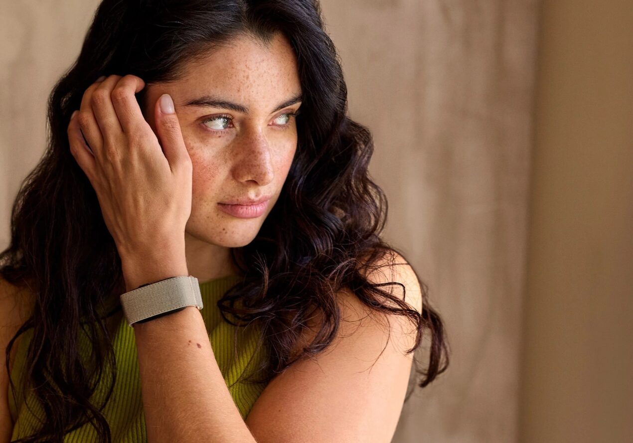 Ufficiale Garmin CIRQA Smart Band, il fitness tracker senza schermo (e senza abbonamento)