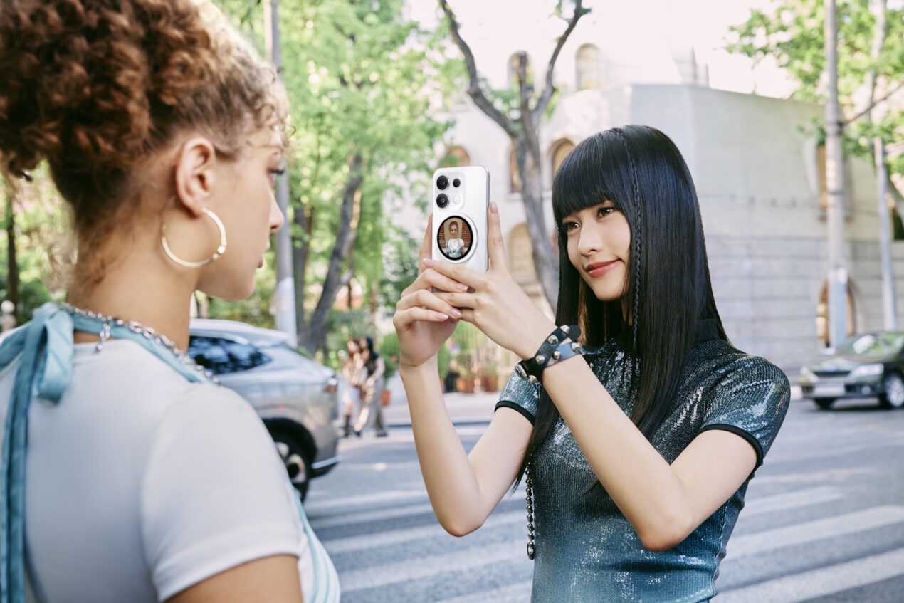 OPPO Bubble è l'accessorio magnetico che mancava: per la fotocamera, ma non solo