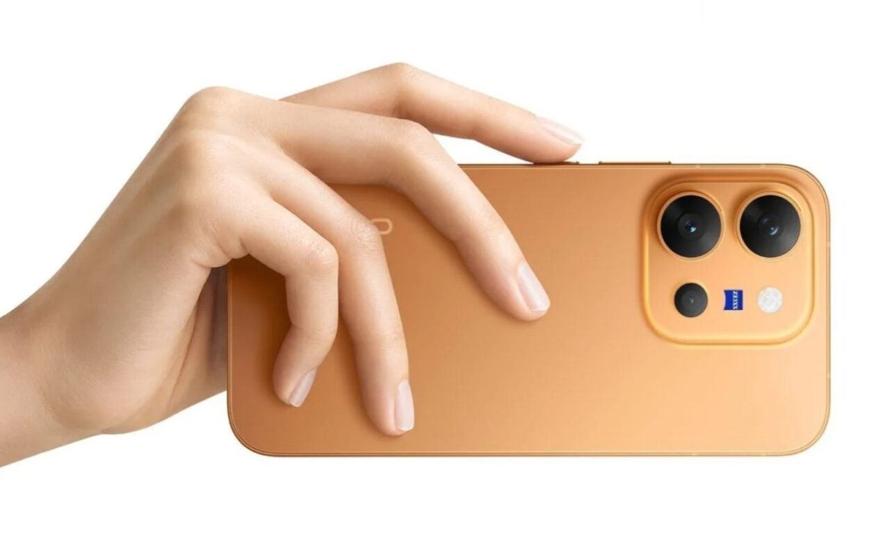 VIVO X300e arriva sul mercato: ecco prezzo ufficiale e caratteristiche