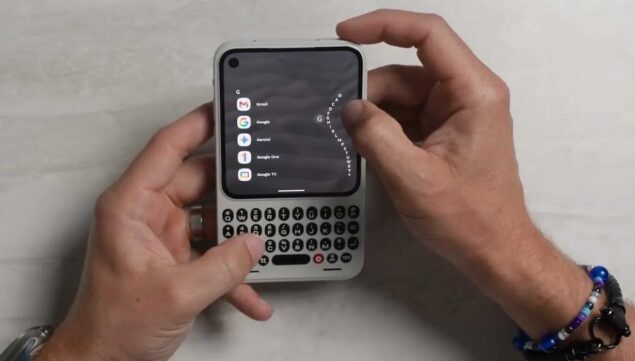clicks communicator