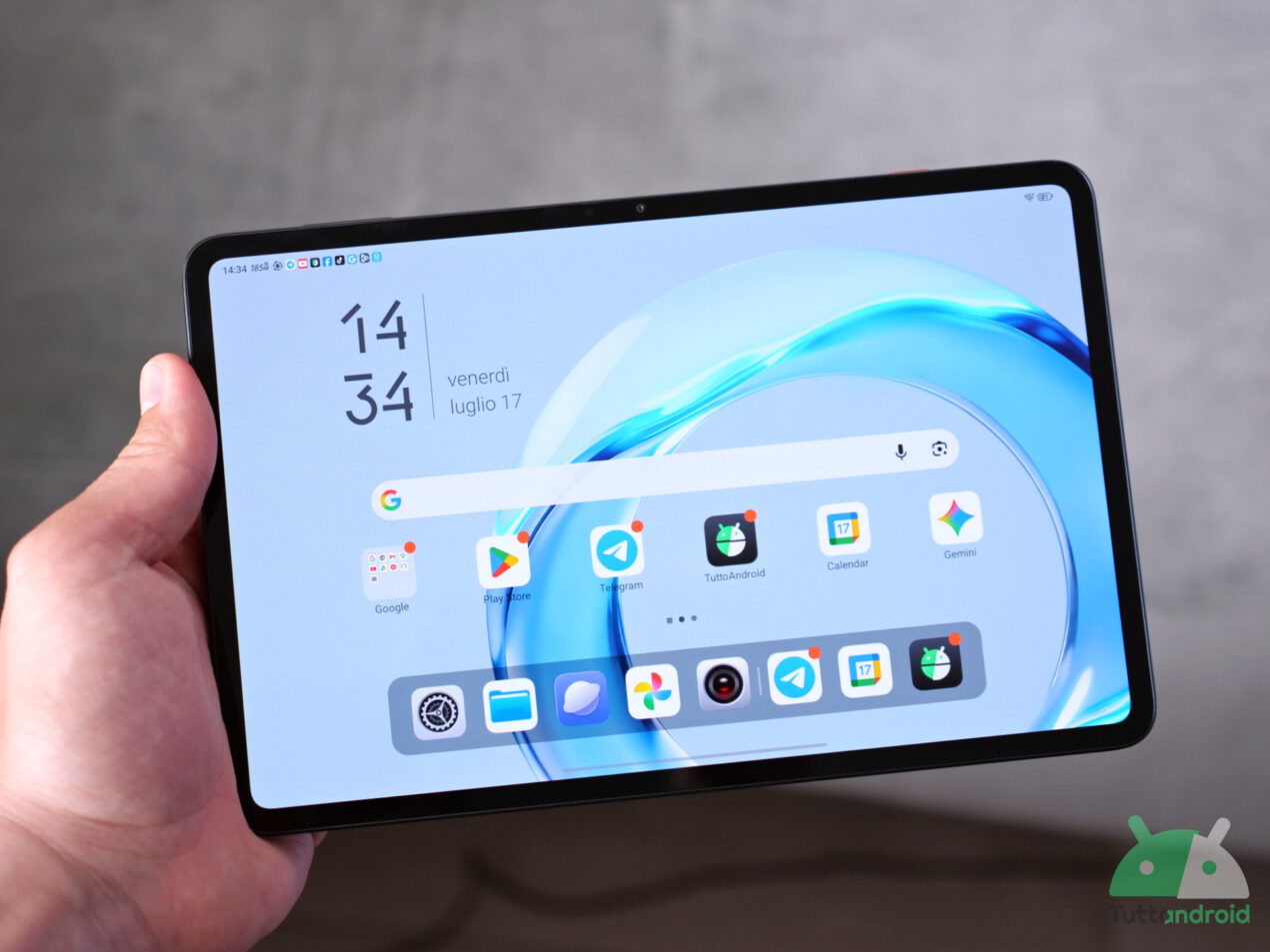 Kioxia UFS 5.0 è la memoria flash a 10 GB/s che rivoluziona l'IA su smartphone