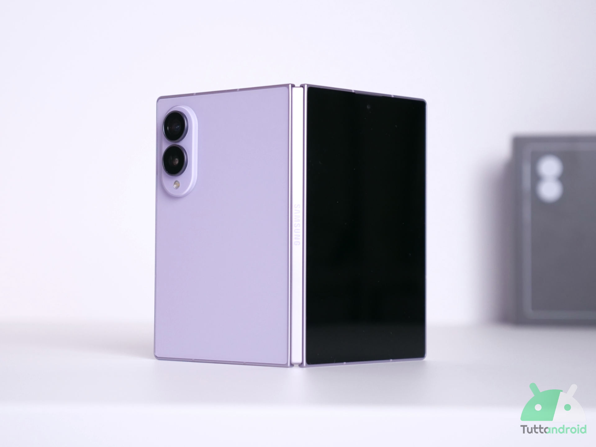 Samsung galaxy z fold8 pieghevole compatto 