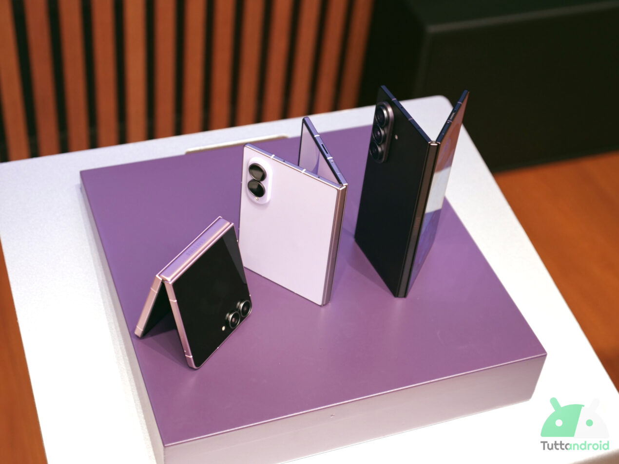 Samsung conferma il passaggio alle batterie al silicio-carbonio che debuttano con i nuovi pieghevoli