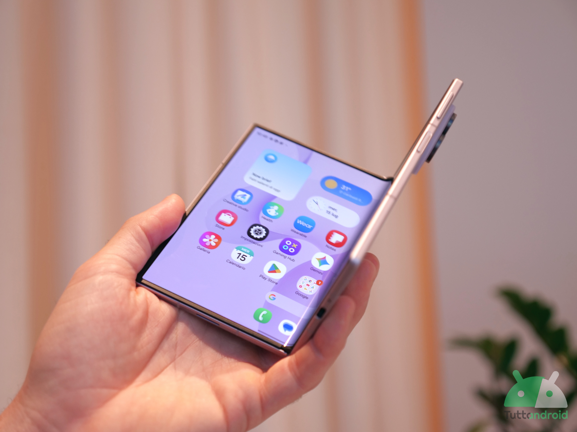Ecco come Samsung ha reso più resistenti Galaxy Z Fold8 e Fold8 Ultra