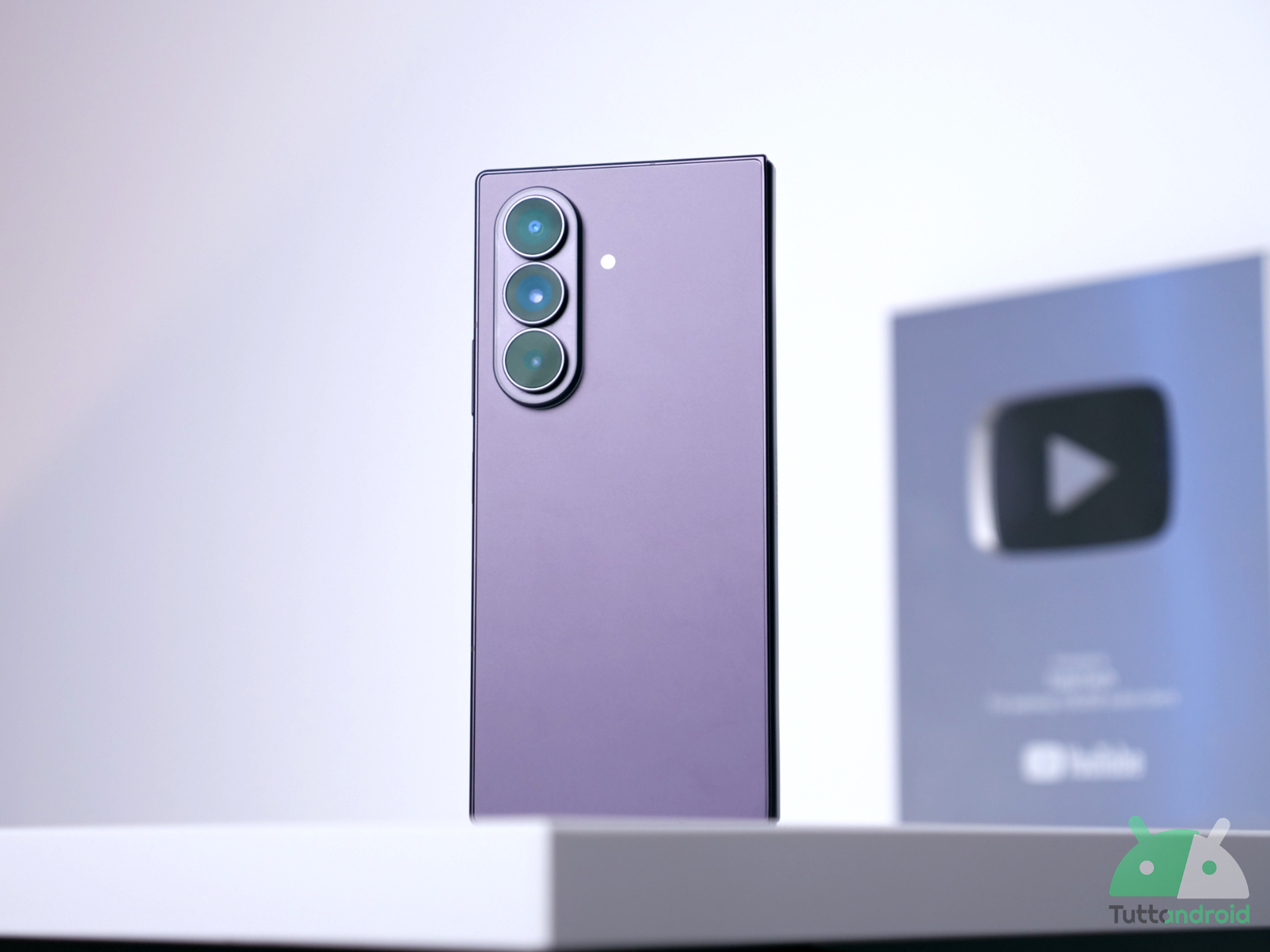 Samsung galaxy z fold8 ultra pieghevole