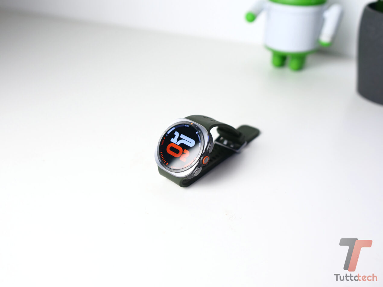 Recensione Samsung Galaxy Watch Ultra 2: grandi ambizioni e performance quasi sempre all'altezza