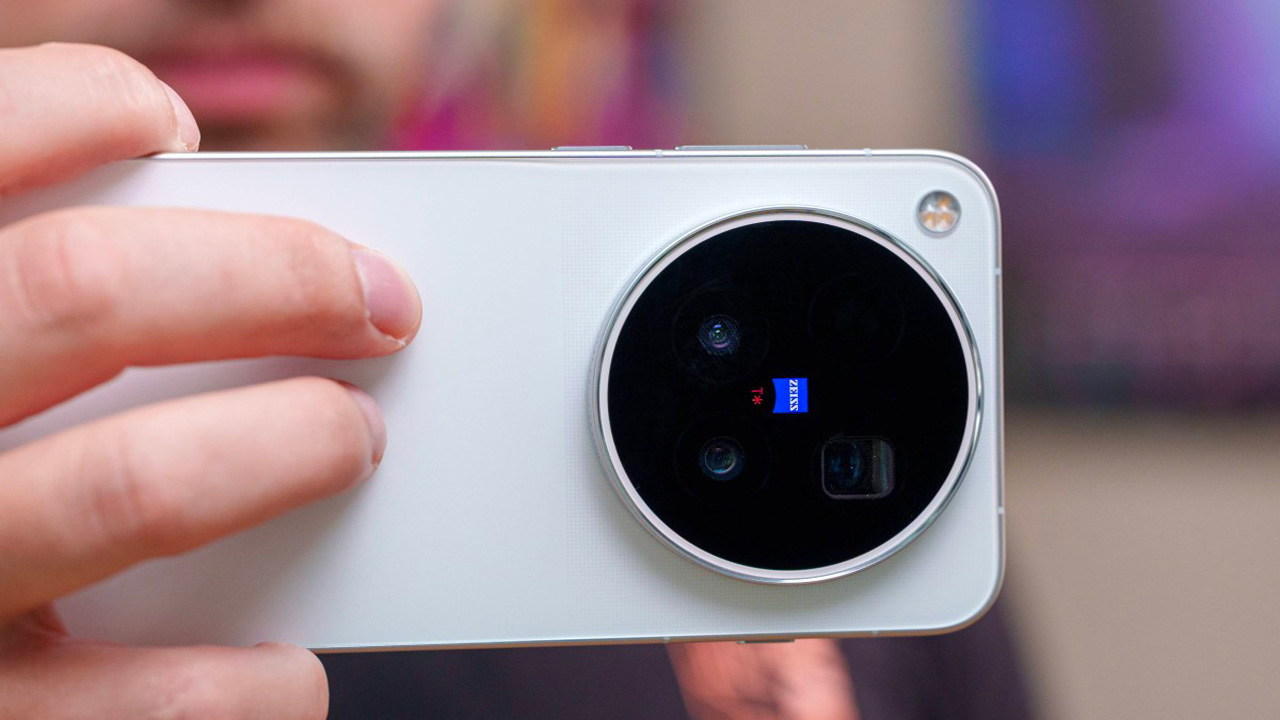 L’unboxing di vivo X500 Pro Max svela il contenuto della confezione
