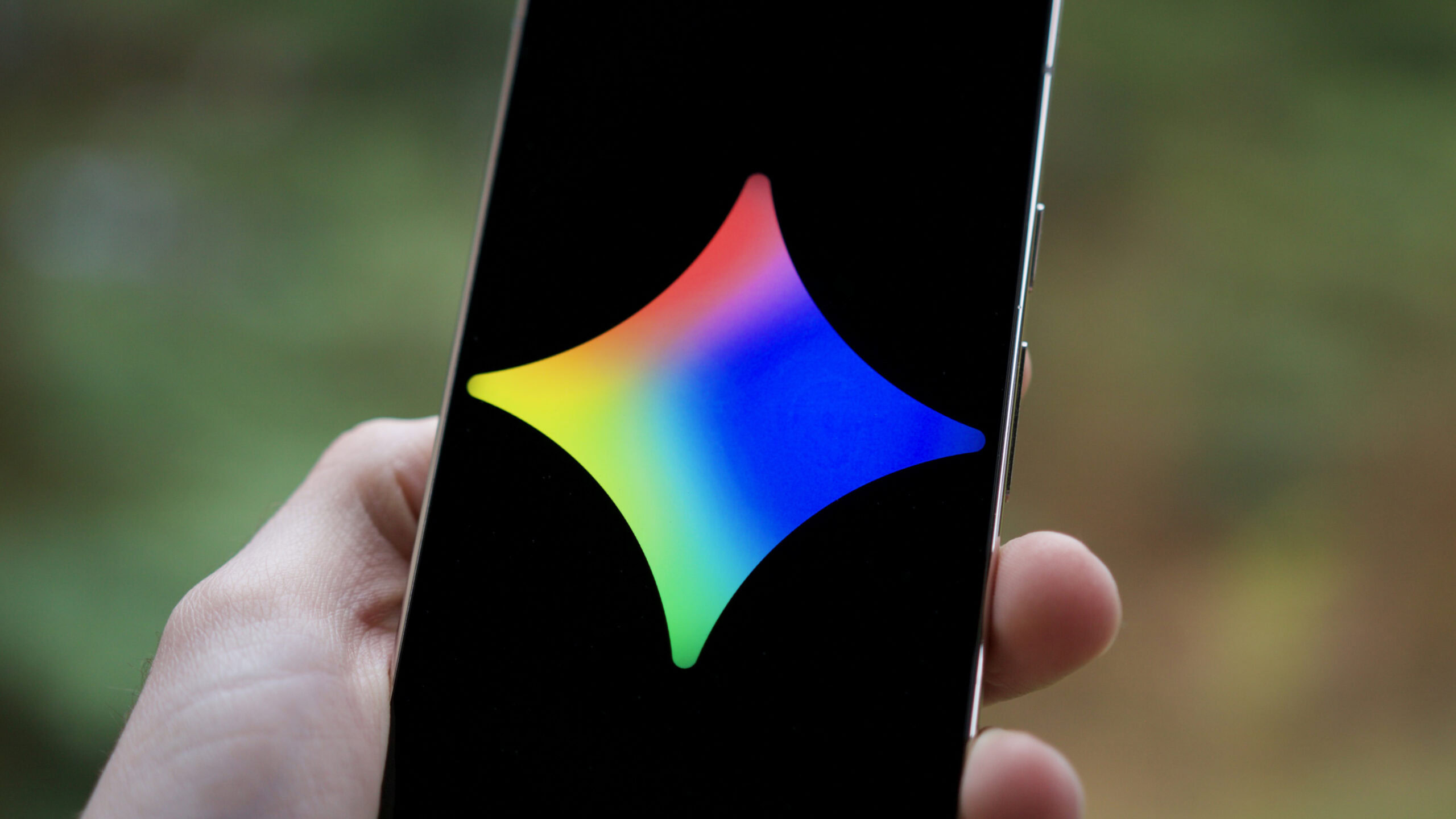 Gemini si arricchisce delle esplorazioni immersive: 20 argomenti interattivi dallo spazio agli atomi