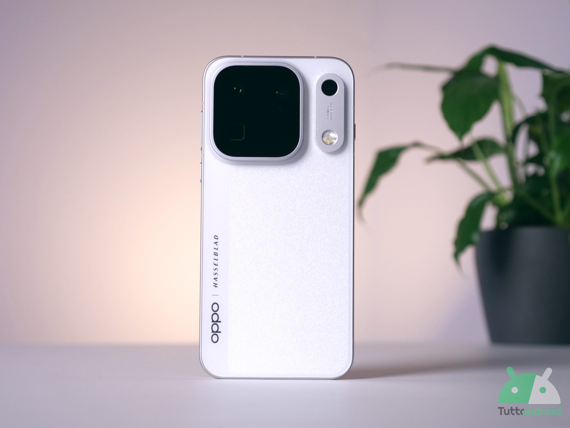 Recensione OPPO Find X10 Pro Max: hardware, photography kit e i video vi sorprenderanno