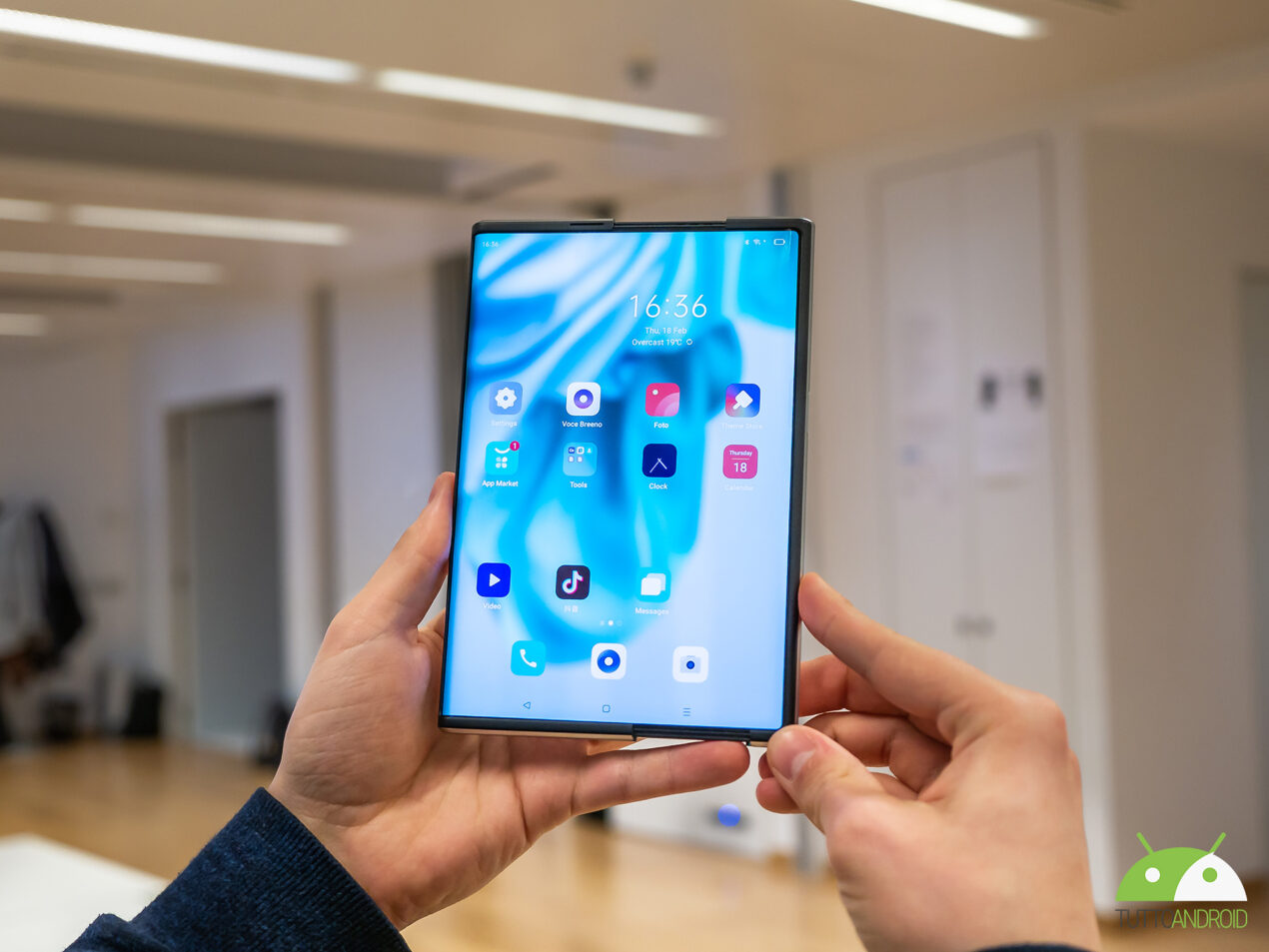 OPPO X 2021 vi lascerà a bocca aperta: è lui il pieghevole del futuro?