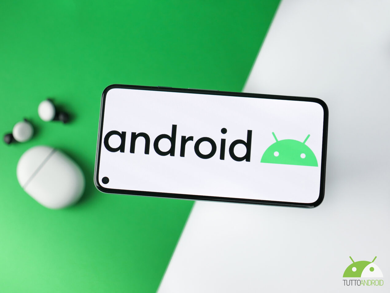 La diffusione di Android 11 cresce lentamente, non c'è traccia di Android 12