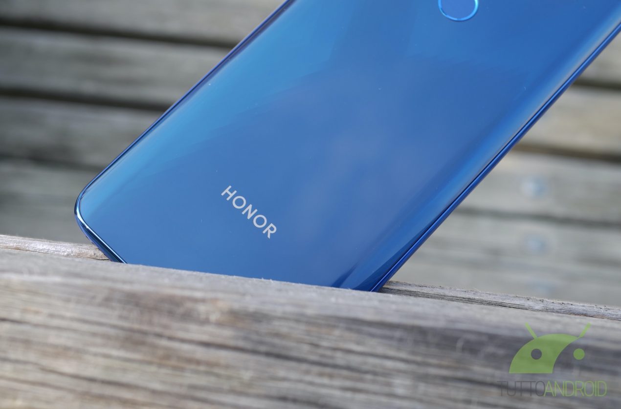In arrivo un nuovo smartphone HONOR con fotocamera Matrix