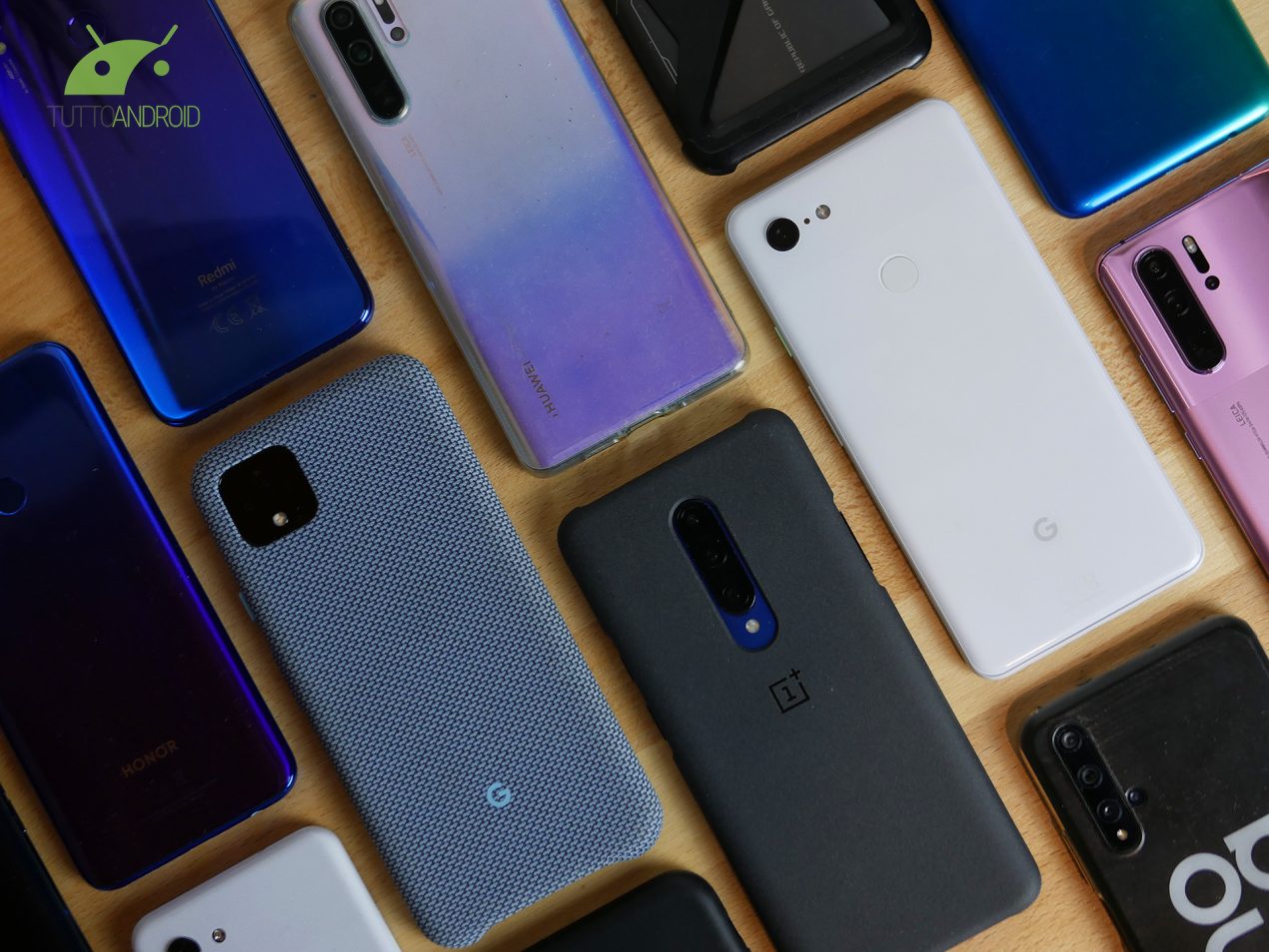 La top 10 degli smartphone più venduti non vi sorprenderà: ha il solito vincitore